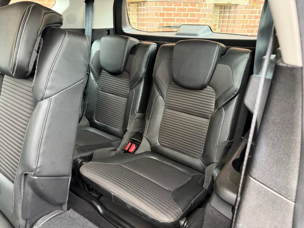 Used Renault Grand Scenic 2017 for sale - 76481838: Photo 12