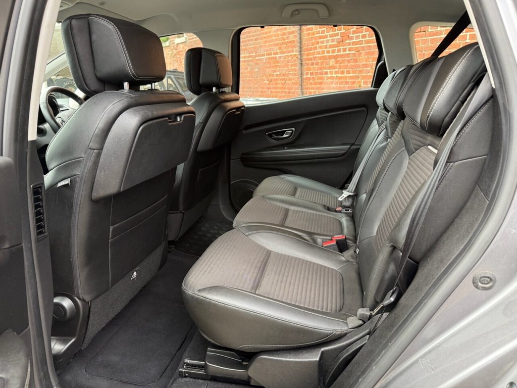 Used Renault Grand Scenic 2017 for sale - 76481838: Photo 13