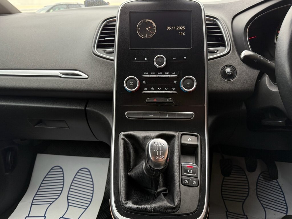 Used Renault Grand Scenic 2017 for sale - 76481838: Photo 15