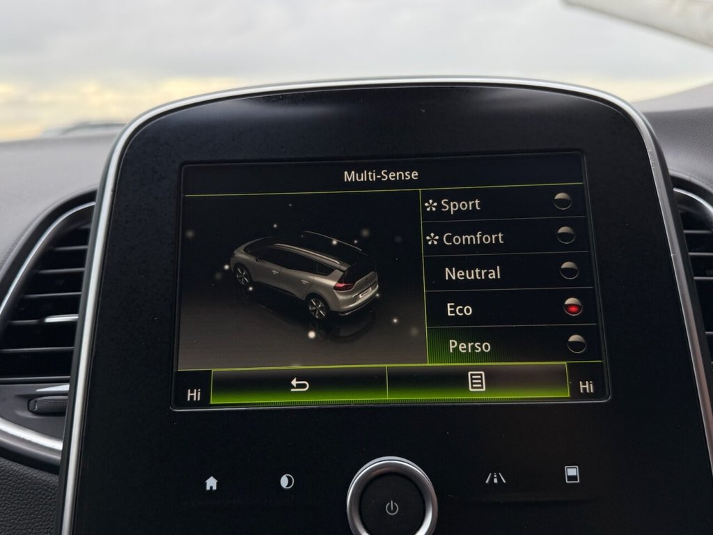 Used Renault Grand Scenic 2017 for sale - 76481838: Photo 23