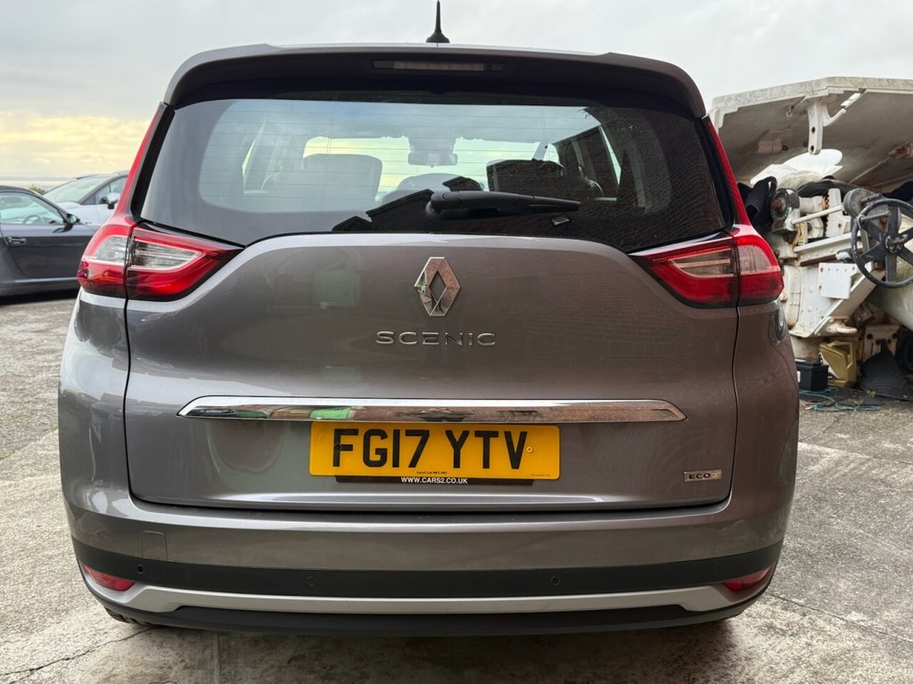 Used Renault Grand Scenic 2017 for sale - 76481838: Photo 5