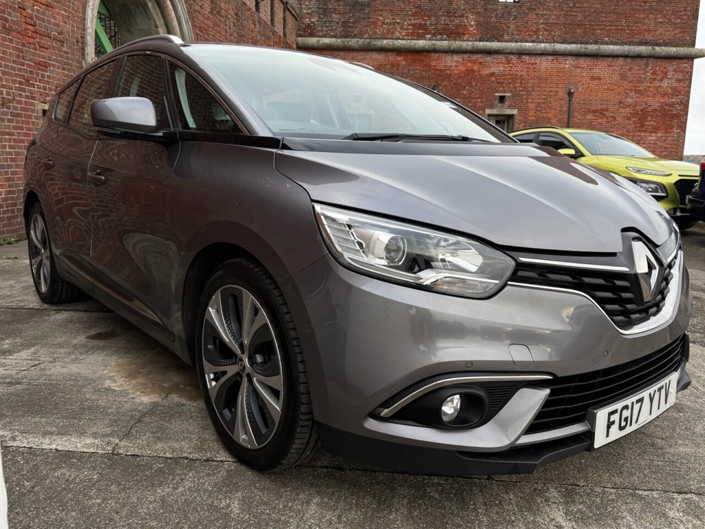 Used Renault Grand Scenic 2017 for sale - 76481838: Photo 8