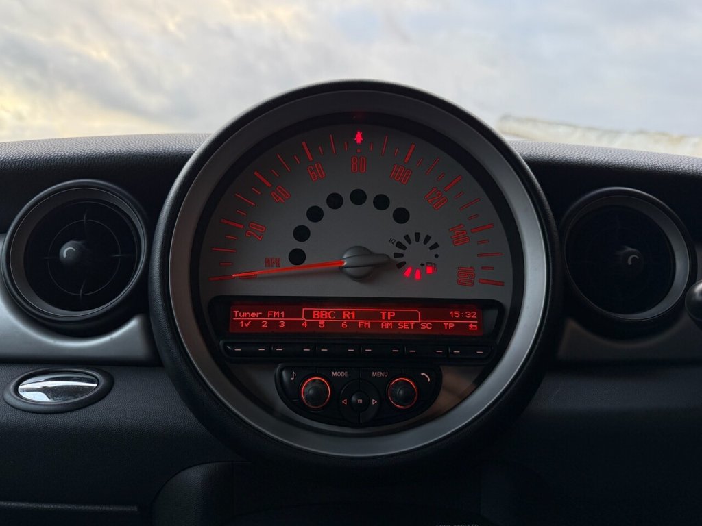 Used MINI Hatch 2010 for sale - 76617488: Photo 15