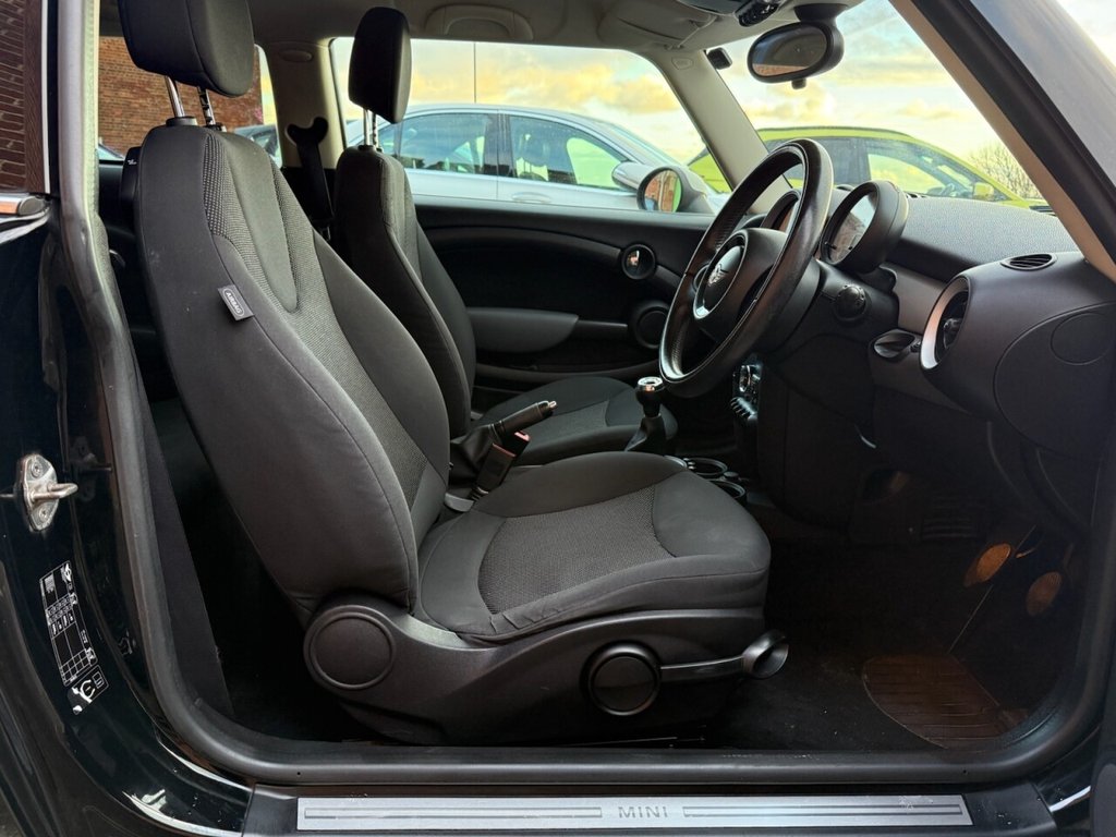 Used MINI Hatch 2010 for sale - 76617488: Photo 9