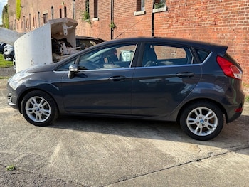 Used Ford Fiesta 2015 for sale - 76029296: Photo