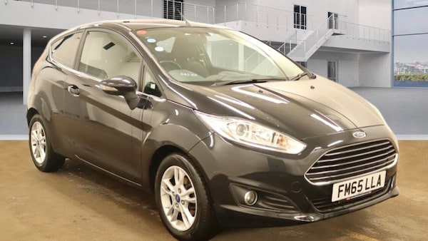 Used Ford Fiesta 2015 for sale - 76132455: Photo 1
