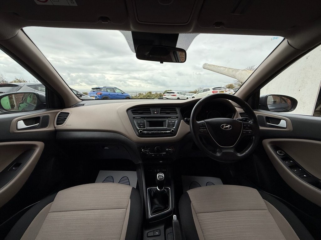 Used Hyundai i20 2015 for sale - 76323650: Photo 13