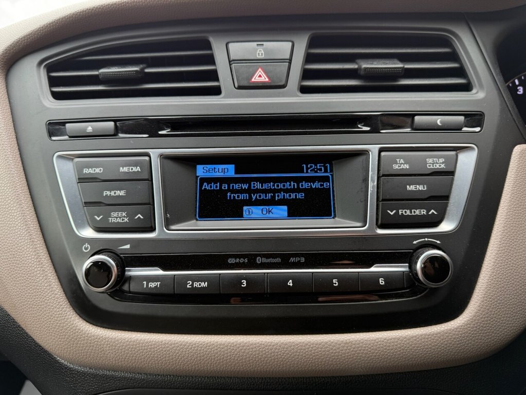 Used Hyundai i20 2015 for sale - 76323650: Photo 16