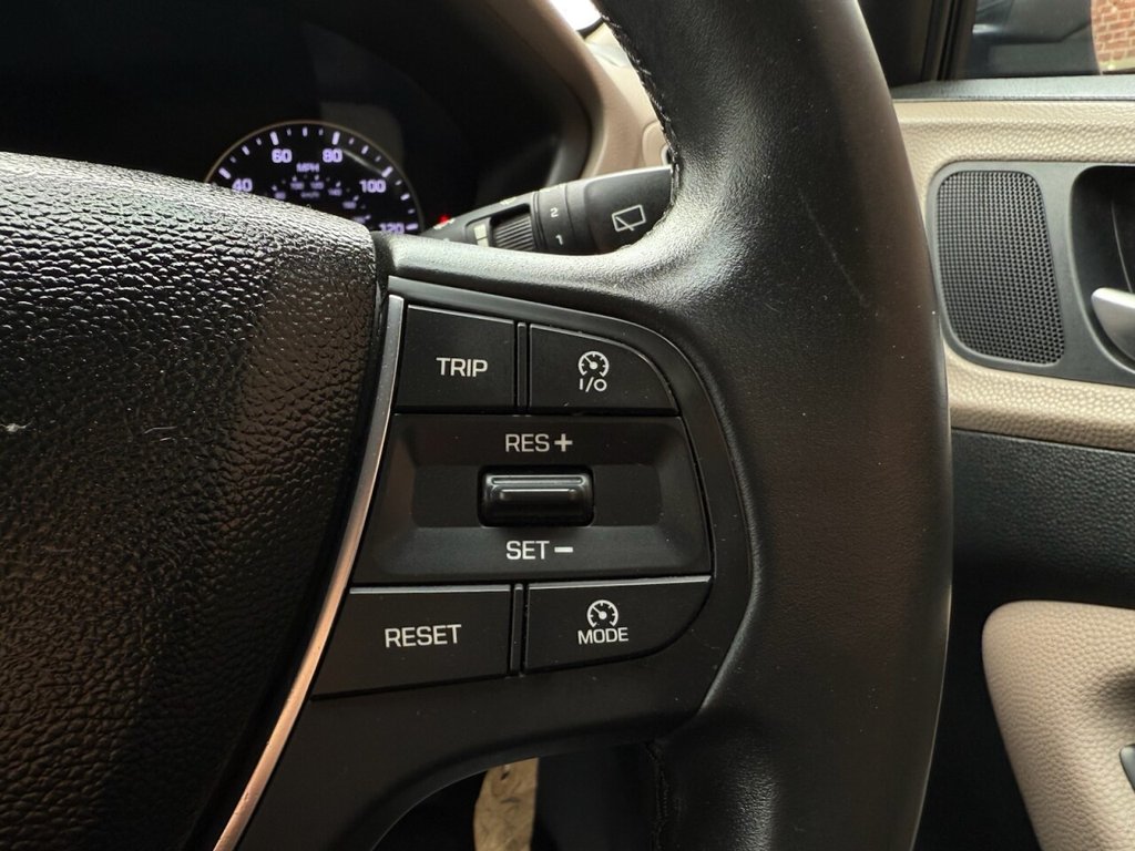 Used Hyundai i20 2015 for sale - 76323650: Photo 21