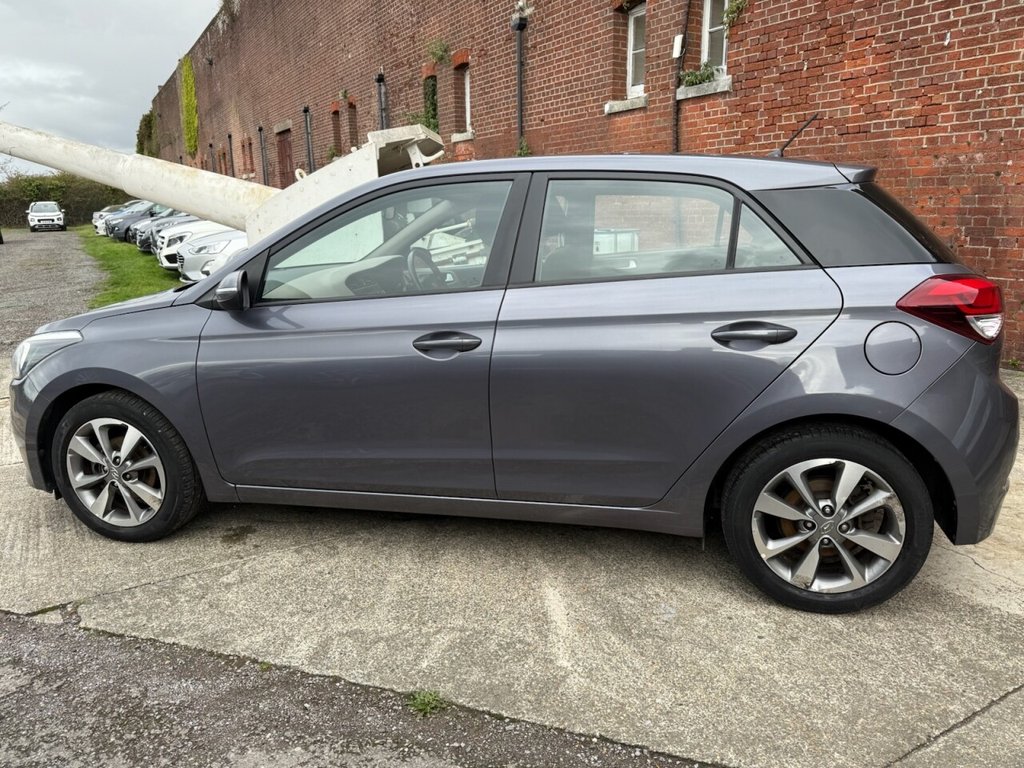 Used Hyundai i20 2015 for sale - 76323650: Photo 3