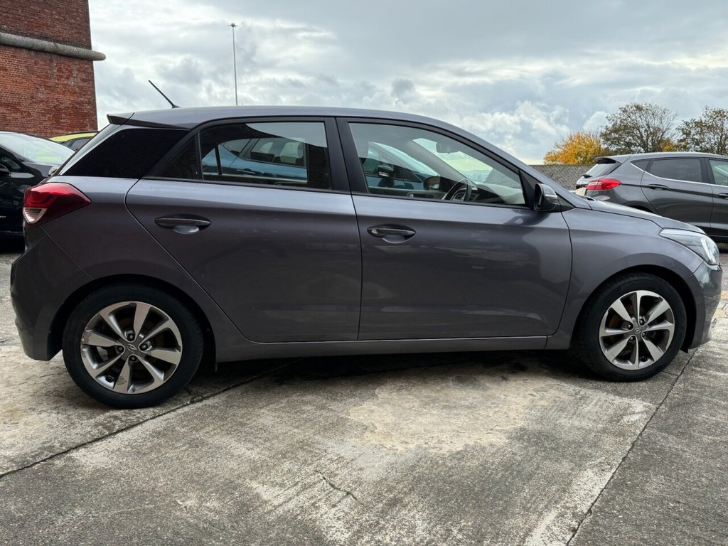 Used Hyundai i20 2015 for sale - 76323650: Photo 7
