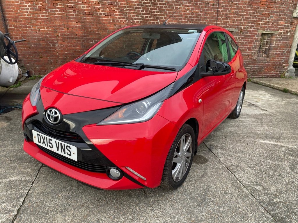 Used Toyota AYGO 2015 for sale - 76470275: Photo 2
