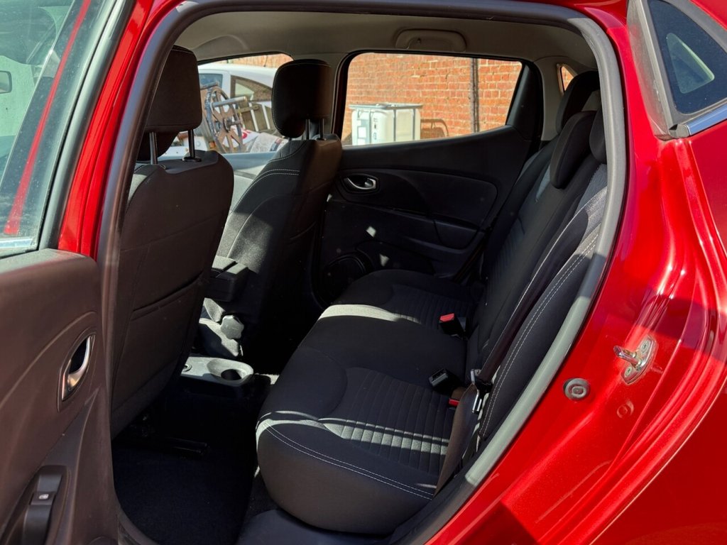 Used Renault Clio 2015 for sale - 78110160: Photo 11