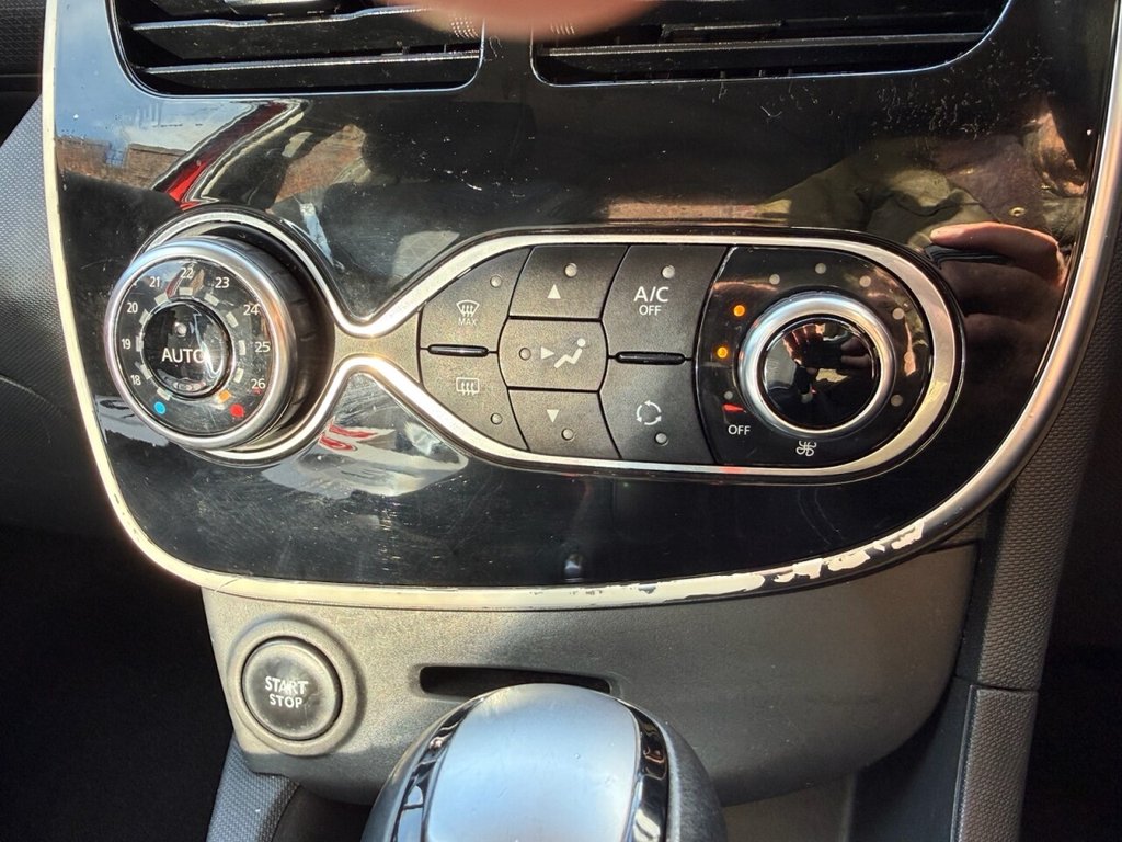 Used Renault Clio 2015 for sale - 78110160: Photo 20