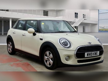 MINI Hatch feature image