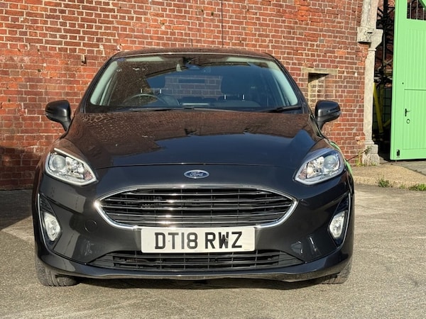 Used Ford Fiesta 2018 for sale - 76202960: Photo 2