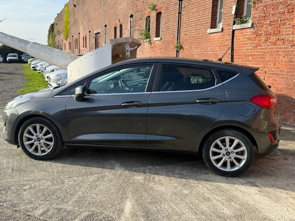 Used Ford Fiesta 2018 for sale - 76202960: Photo 3