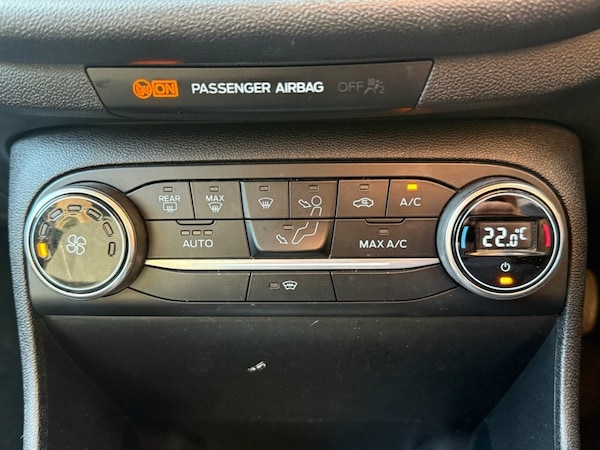 Used Ford Fiesta 2018 for sale - 76202960: Photo 9