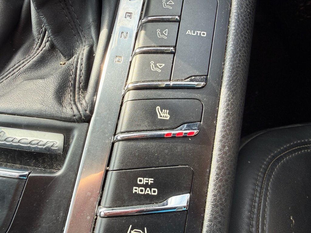 Used Porsche Macan 2015 for sale - 77288055: Photo 12