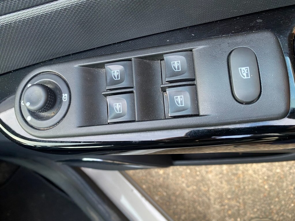 Used Renault Captur 2016 for sale - 76356790: Photo 10