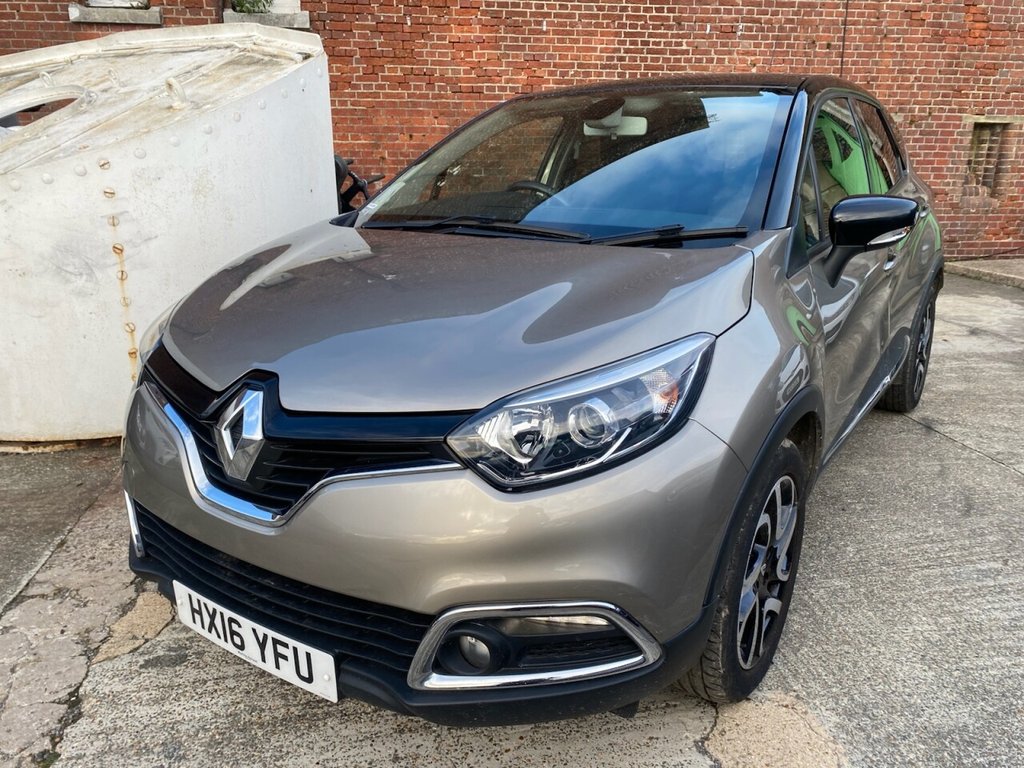 Used Renault Captur 2016 for sale - 76356790: Photo 2