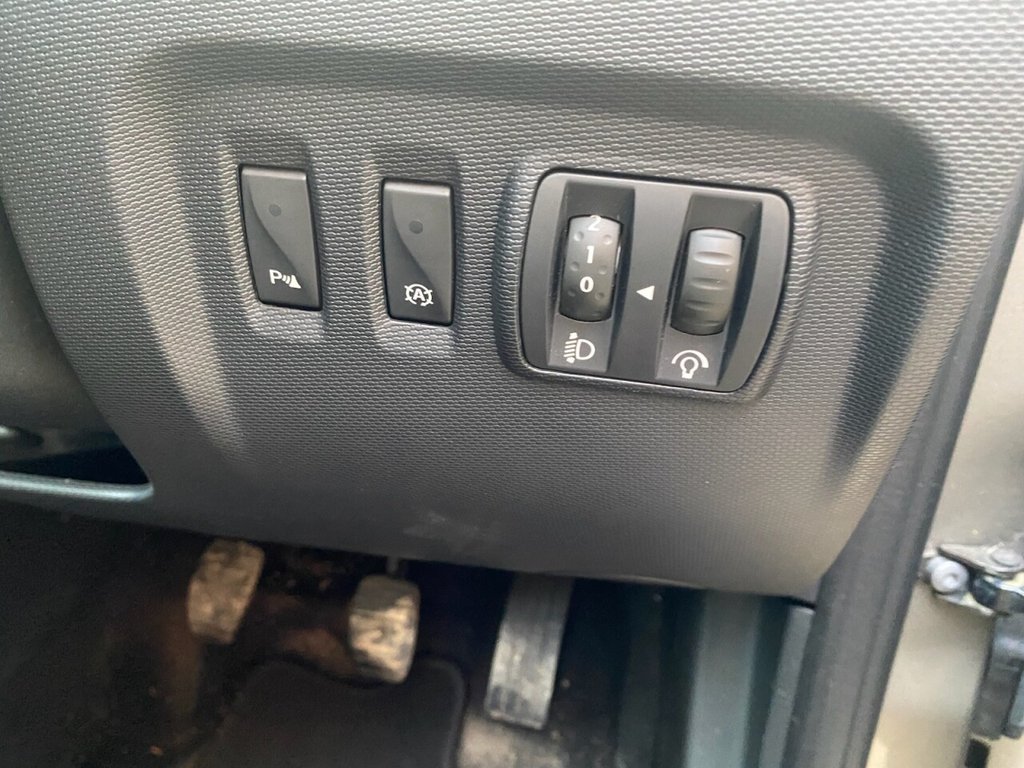 Used Renault Captur 2016 for sale - 76356790: Photo 8