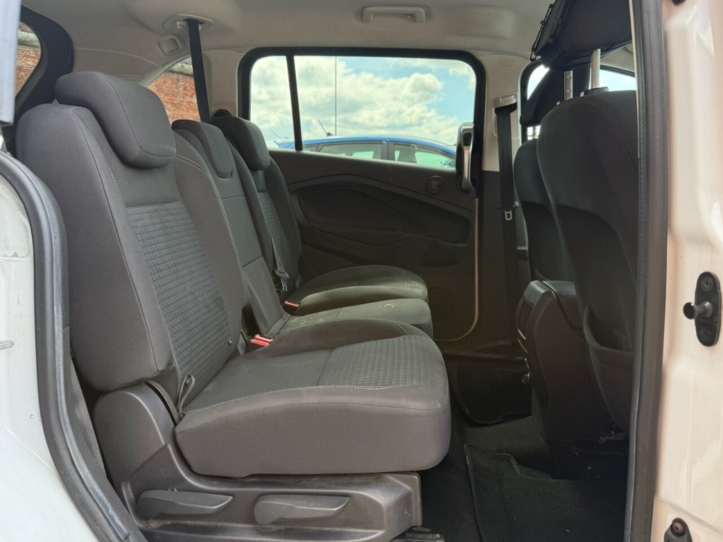 Used Ford Grand C-Max 2015 for sale - 77835032: Photo 10