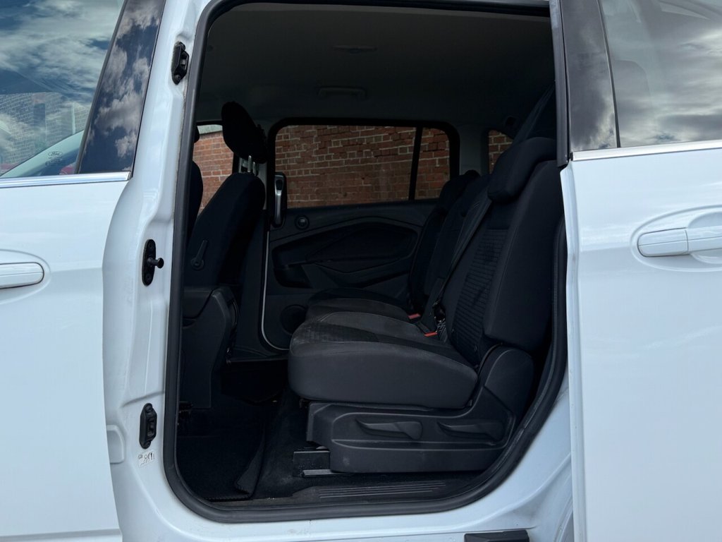 Used Ford Grand C-Max 2015 for sale - 77835032: Photo 13
