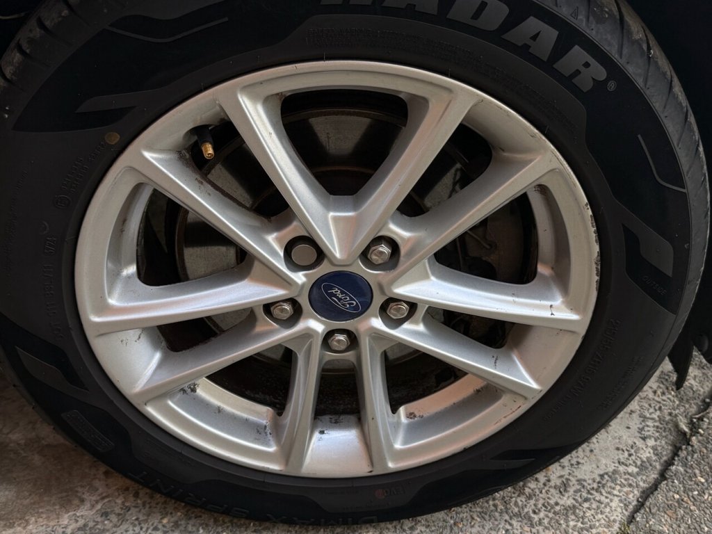 Used Ford Grand C-Max 2015 for sale - 77835032: Photo 31