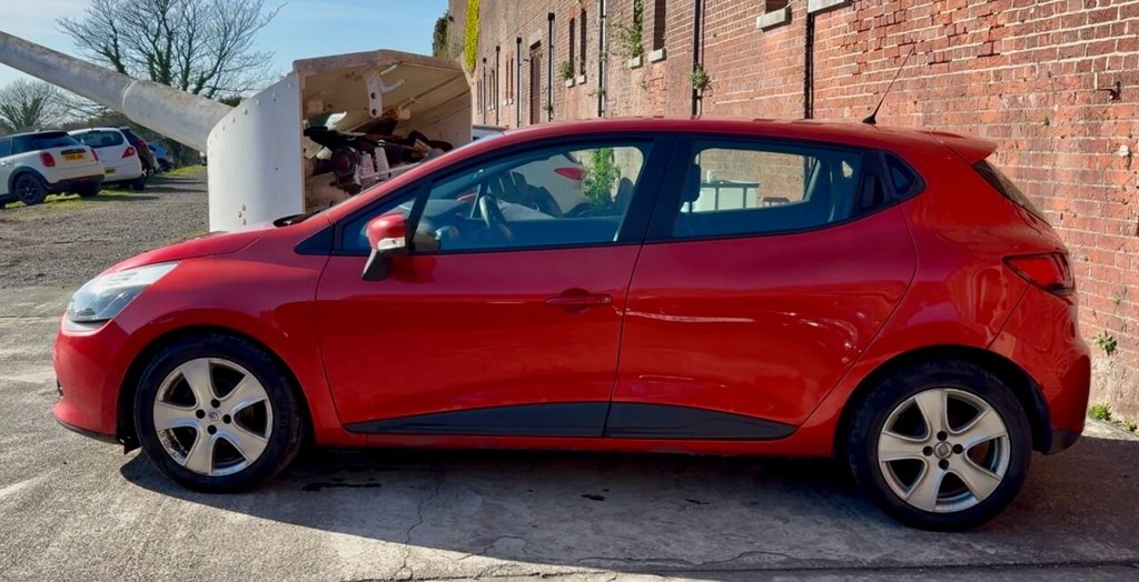 Used Renault Clio 2014 for sale - 77976450: Photo 10