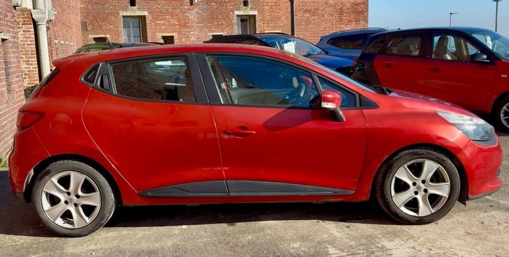 Used Renault Clio 2014 for sale - 77976450: Photo 5