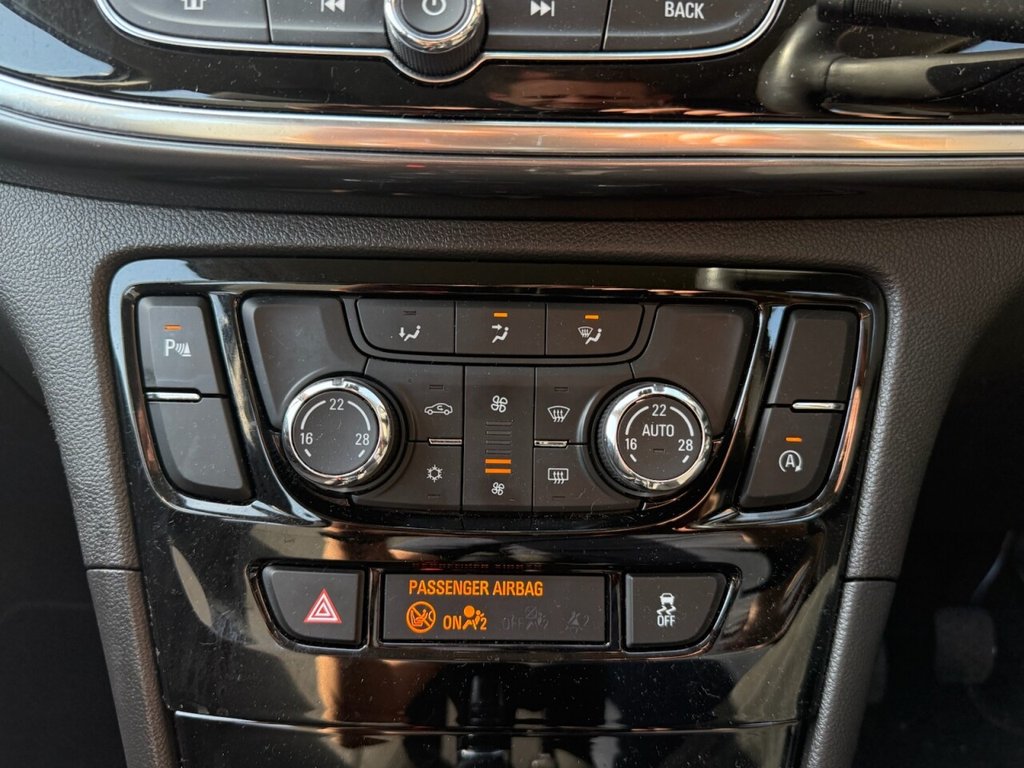 Used Vauxhall Mokka X 2018 for sale - 78167696: Photo 9