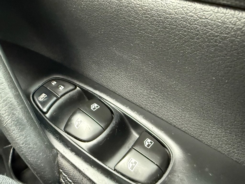 Used Nissan Qashqai 2018 for sale - 76950711: Photo 14