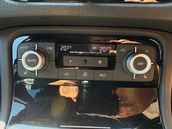 Used Volkswagen Touareg 2017 for sale - 75259277: Photo 25