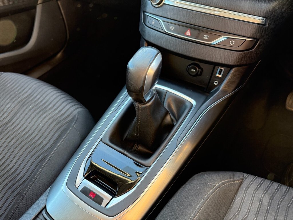 Used Peugeot 308 2014 for sale - 76655206: Photo 10