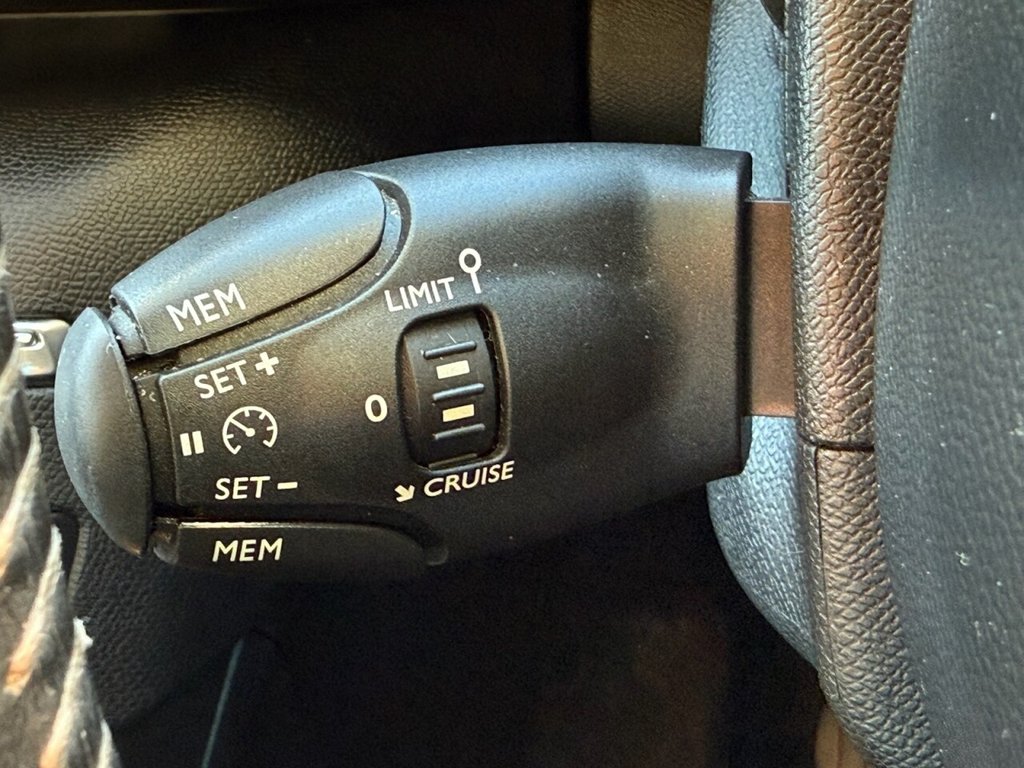 Used Peugeot 308 2014 for sale - 76655206: Photo 19