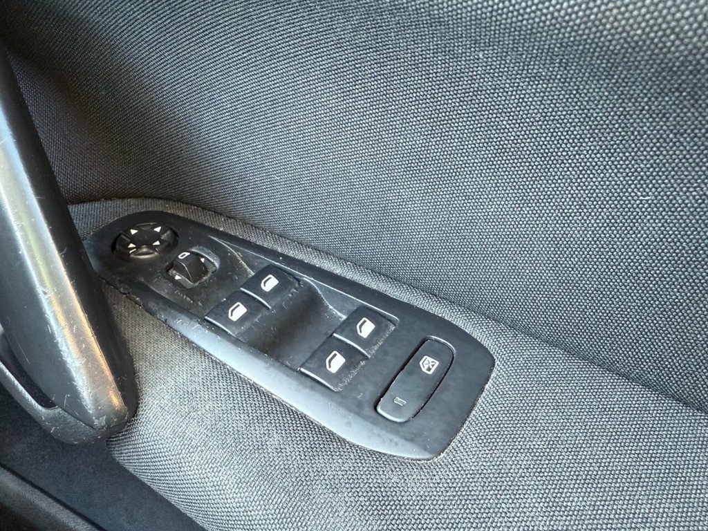 Used Peugeot 308 2014 for sale - 76655206: Photo 21