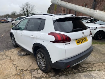 Used Peugeot 2008 2018 for sale - 77534601: Photo