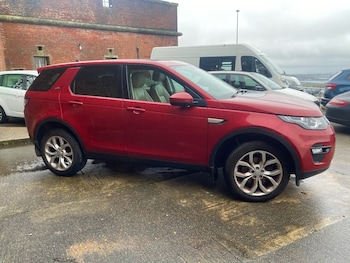 Used Land Rover Discovery Sport 2015 for sale - 77422418: Photo