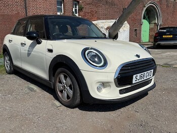 Used MINI Hatch 2018 for sale - 78200982: Photo