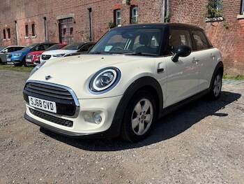Used MINI Hatch 2018 for sale - 78200982: Photo