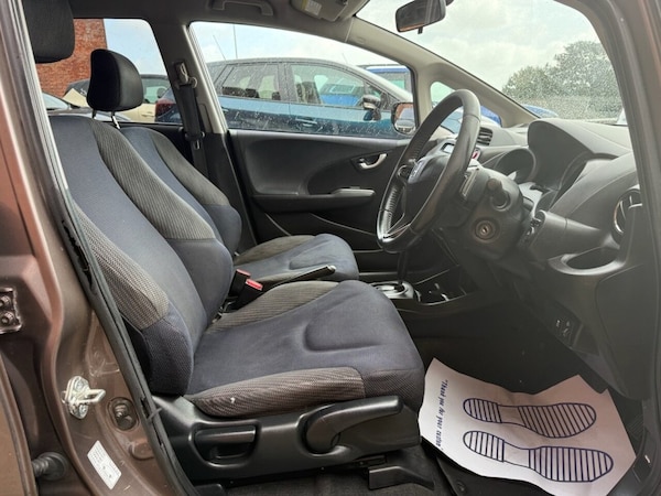 Used Honda Jazz 2013 for sale - 75370438: Photo 10