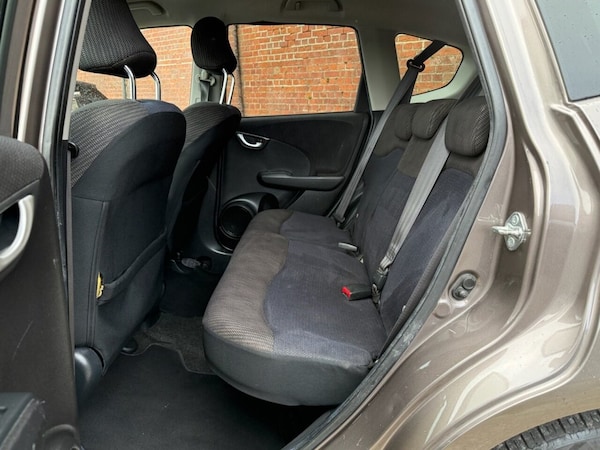 Used Honda Jazz 2013 for sale - 75370438: Photo 12