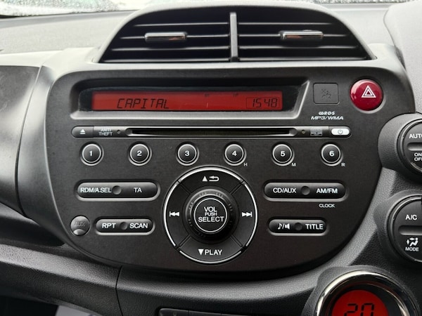 Used Honda Jazz 2013 for sale - 75370438: Photo 18