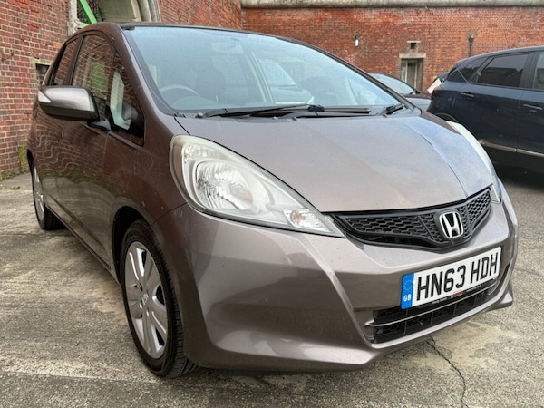 Used Honda Jazz 2013 for sale - 75370438: Photo 9
