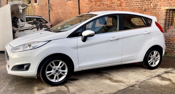 Used Ford Fiesta 2014 for sale - 76118758: Photo 2