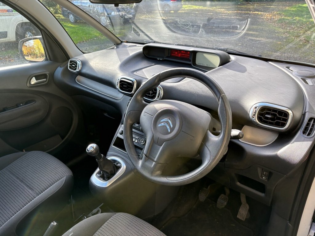 Used Citroen C3 Picasso 2014 for sale - 76430155: Photo 23