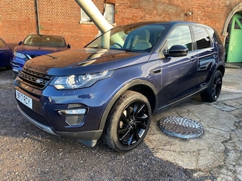 Used Land Rover Discovery Sport 2017 for sale - 77027532: Photo