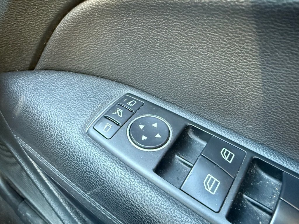 Used Mercedes-Benz E Class 2013 for sale - 76655434: Photo 22