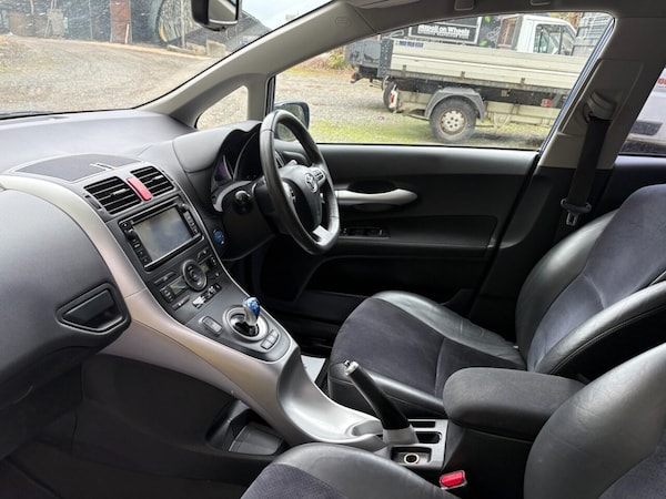 Used Toyota Auris 2012 for sale - 76235671: Photo 32